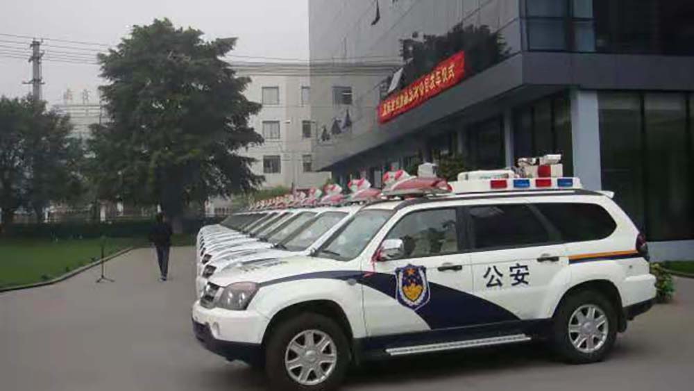警車(chē)